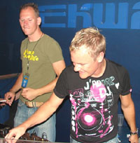 Diving (Cosmic Gate Vocal Mix) - Diving (Cosmic Gate Vocal Mix)