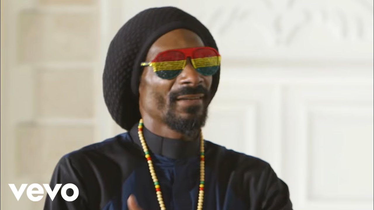 Angela Hunte, Snoop Dogg and Snoop Lion - Here Comes the King