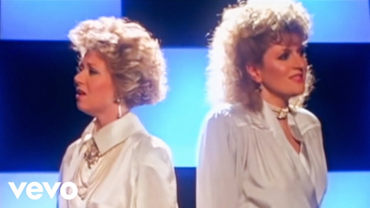 Barbara Dickerson, Barbara Dickson and Elaine Paige - I Know Him So Well [Chess]