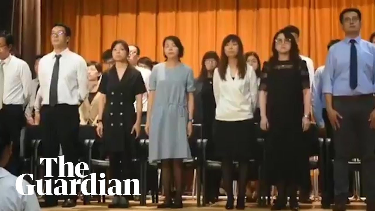 Eddie Redmayne and Students - Do You Hear the People Sing?