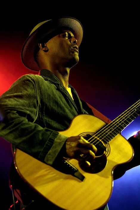 The Guitar Artistry of Eric Bibb