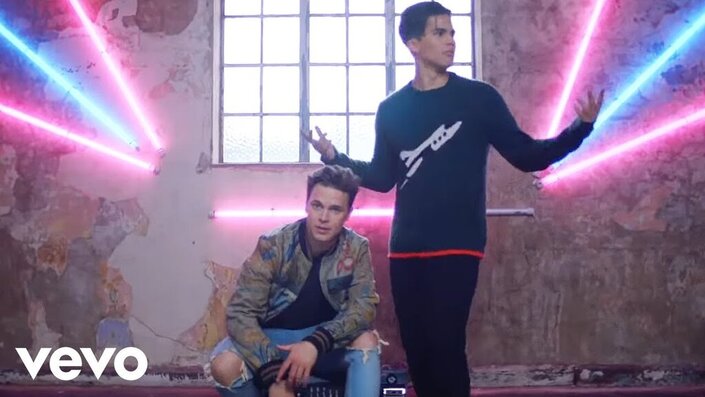 Felix Jaehn, Alex Aiono and Hight - Hot2Touch