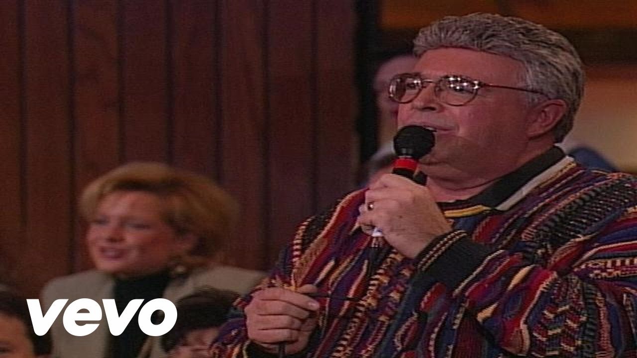 Jim Murray, Bill & Gloria Gaither and Darrell Luster - Just a Closer Walk With Thee