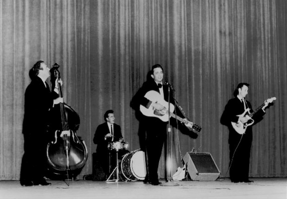 Johnny Cash & the Tennessee Three