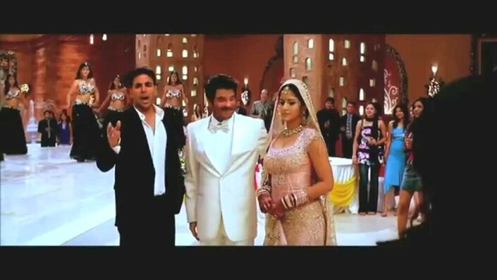 Krishna, Sunidhi Chauhan and Sameer - Mere Saath Chalte Chalte