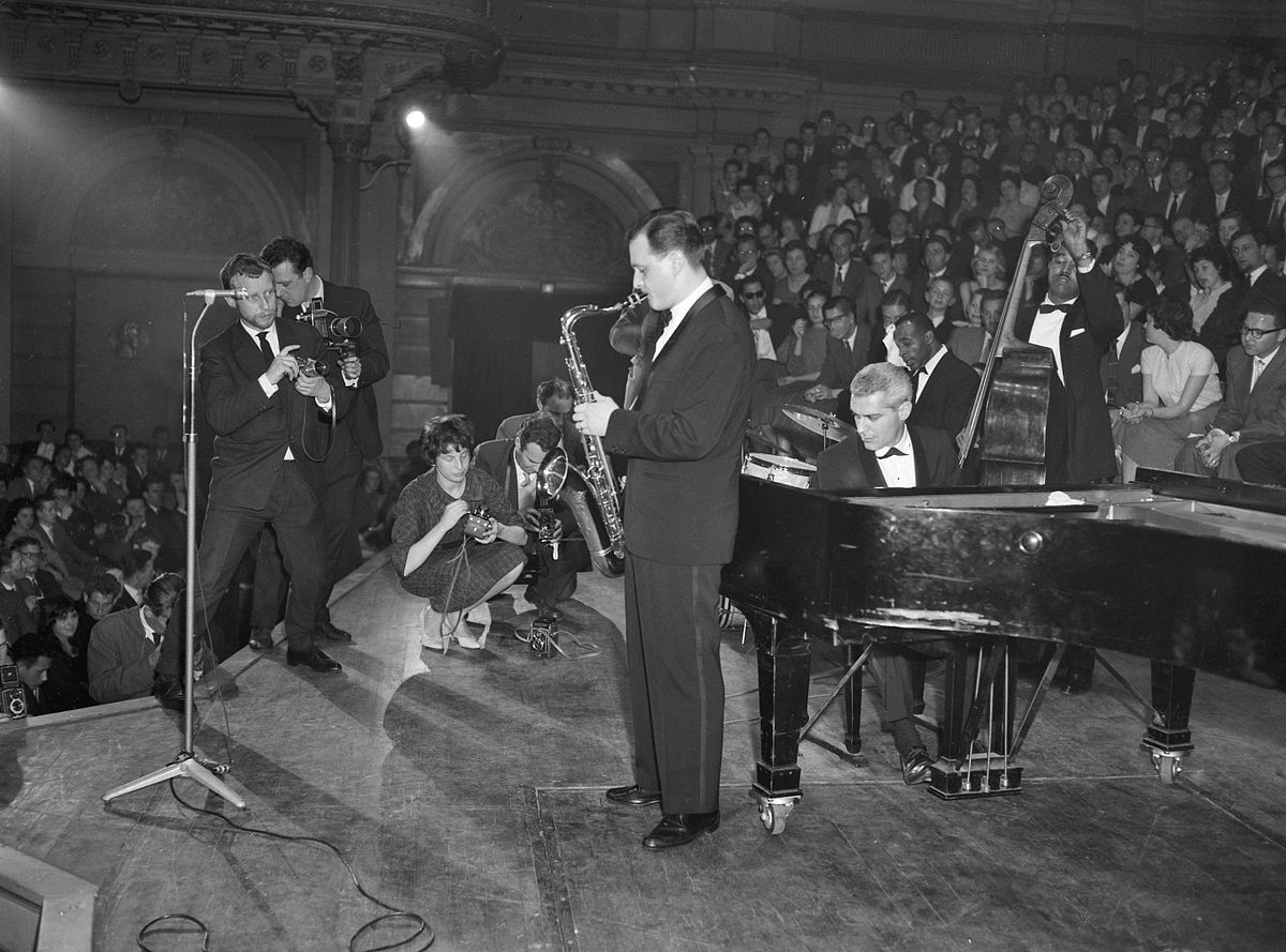 Lou Levy Plays Baby Grand Jazz