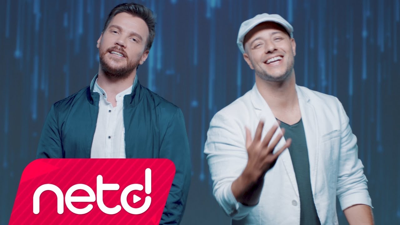 Maher Zain and Sinan Akçıl - Gülmek Sadaka