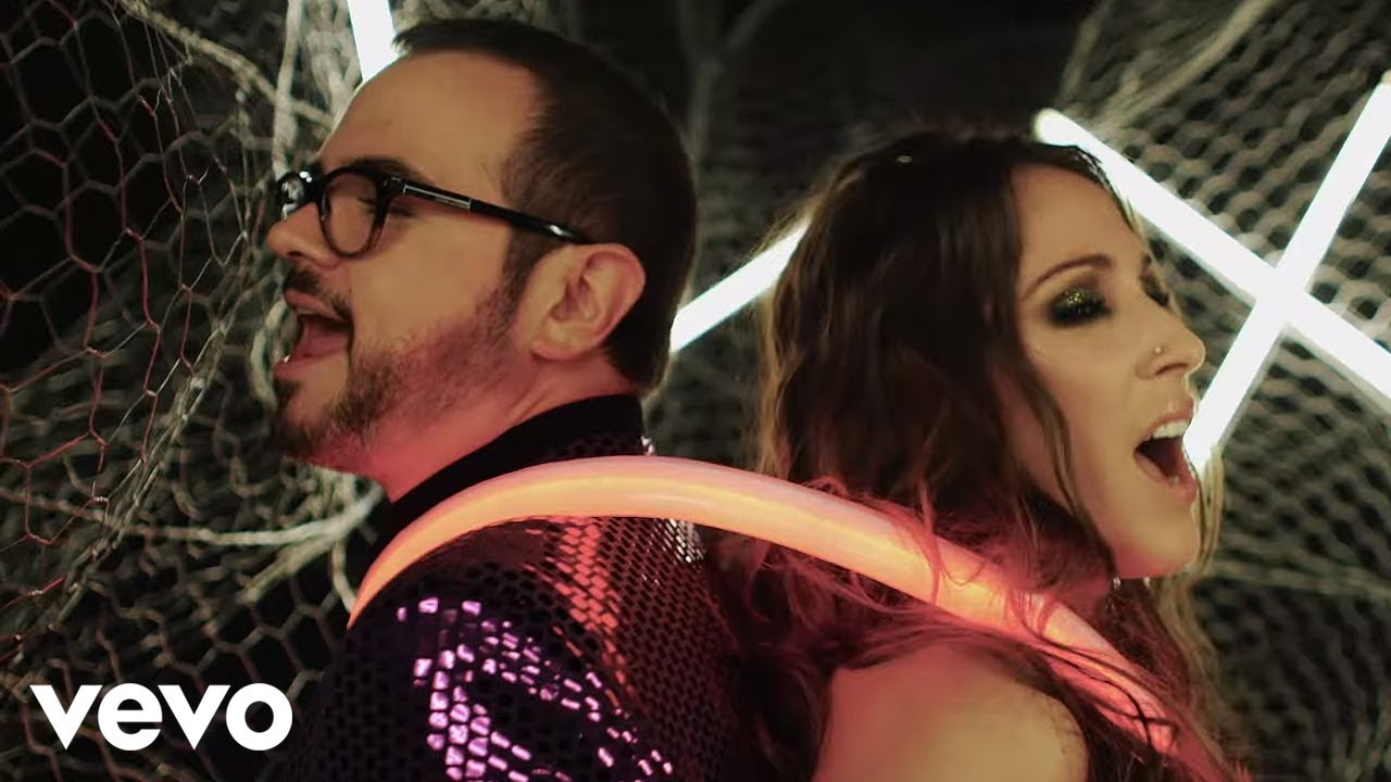 Malú, Armando Ávila and Aleks Syntek - Sólo El Amor Nos Salvará