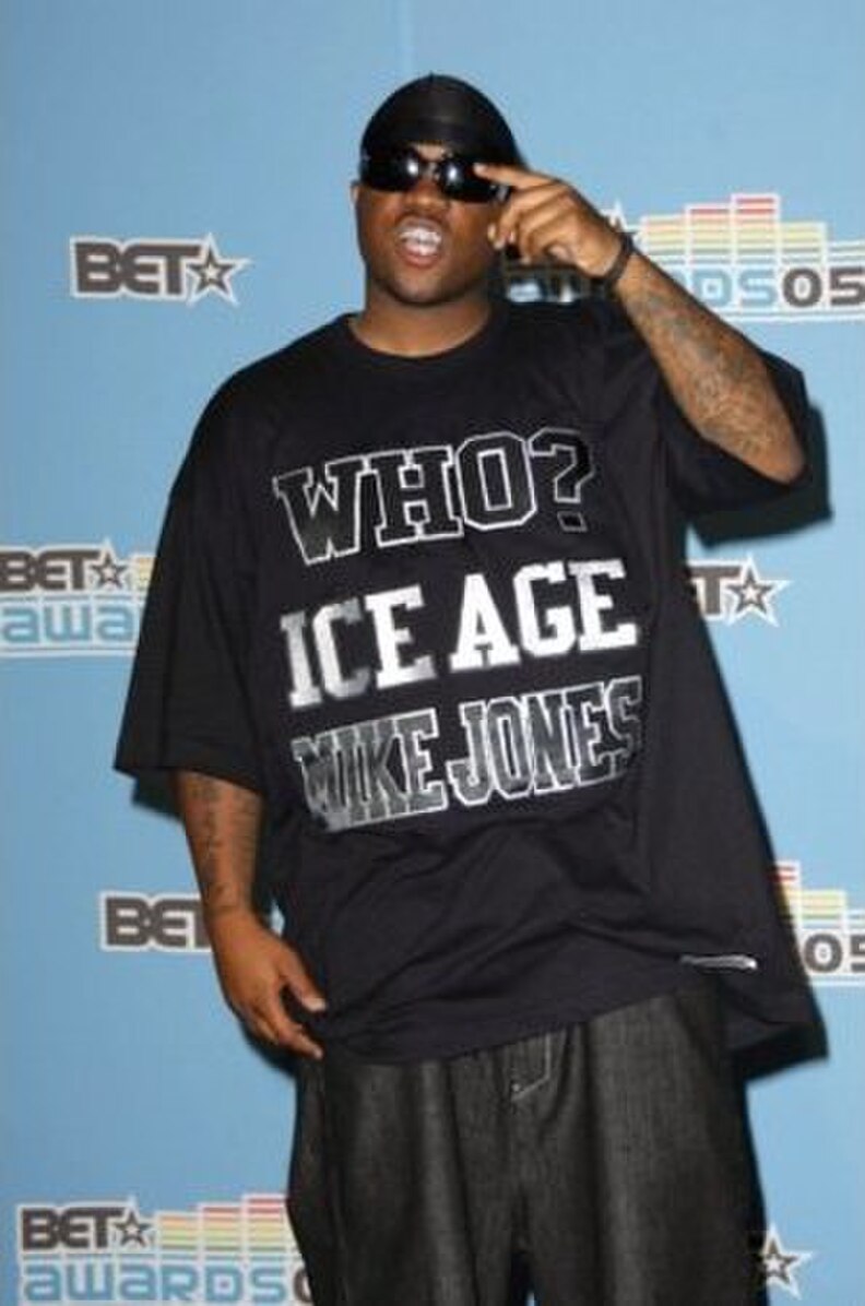 Mike Jones - Runnin' Wild