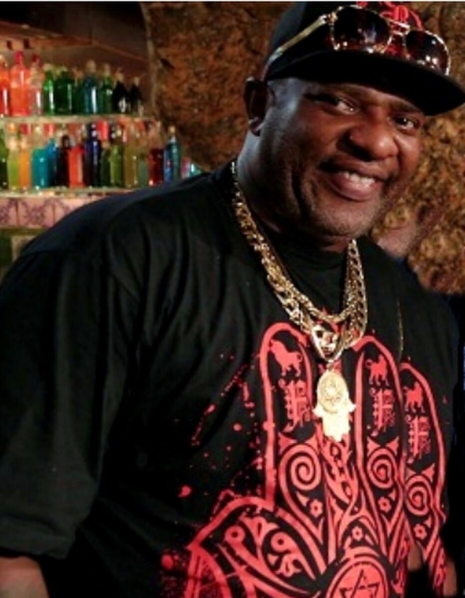 Mr. Catra