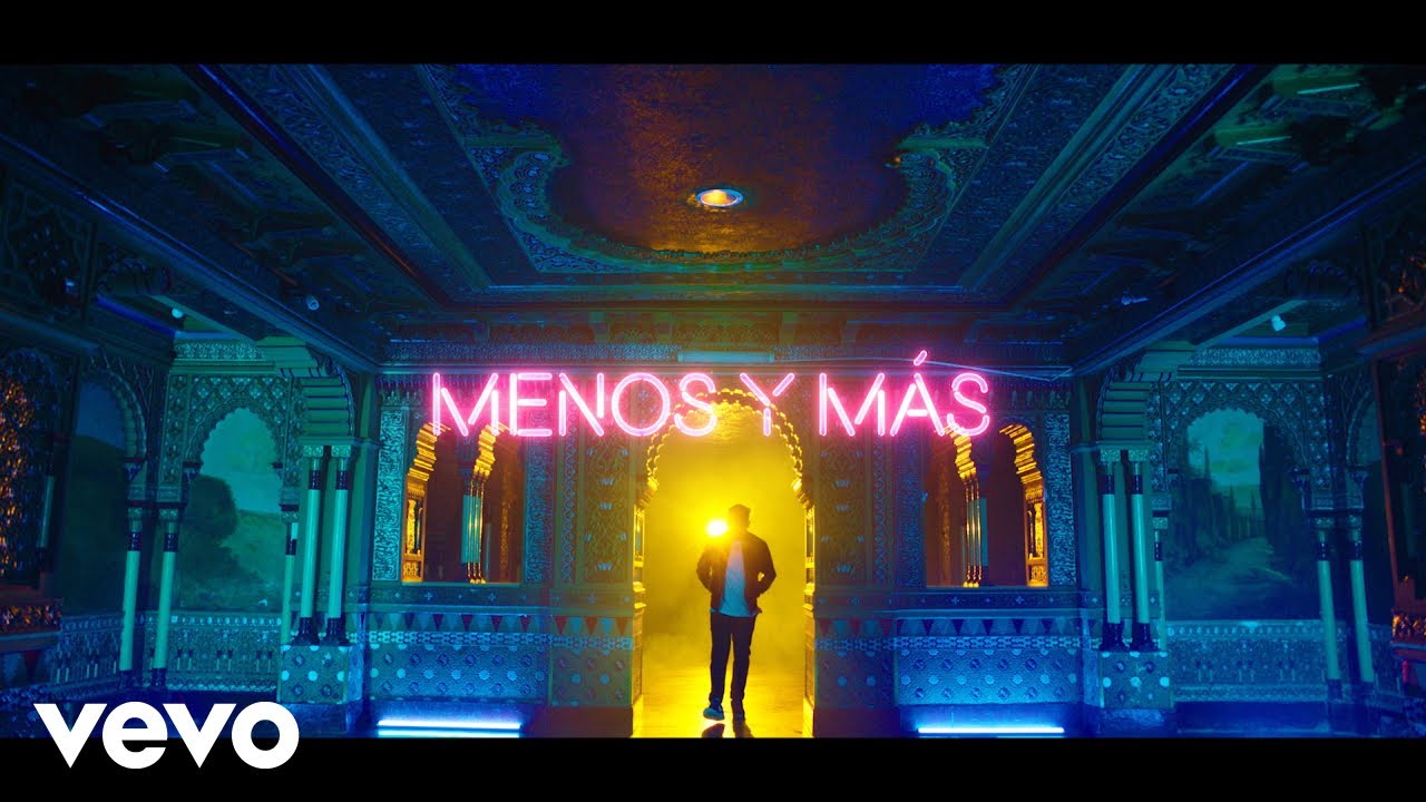 Menos y Más - Menos y Más