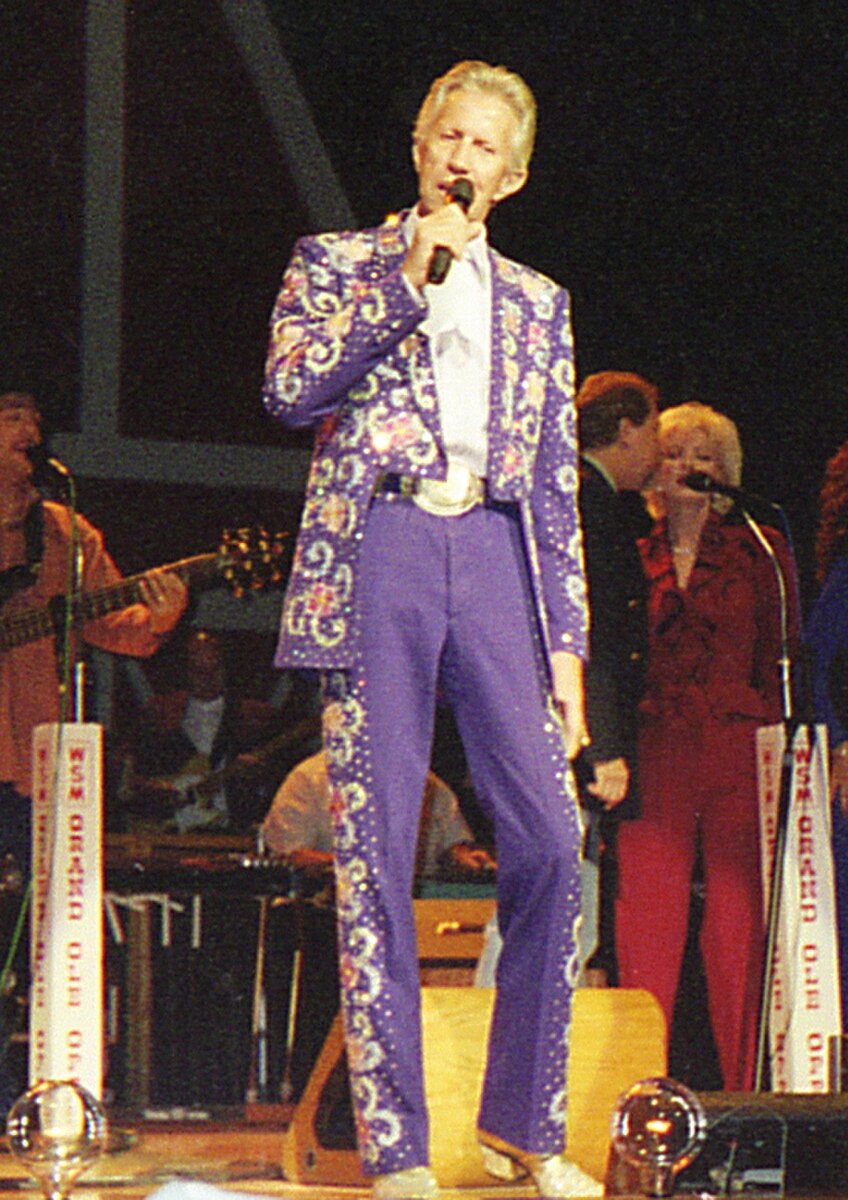 Porter Wagoner - Country Legends Live Mini Concert