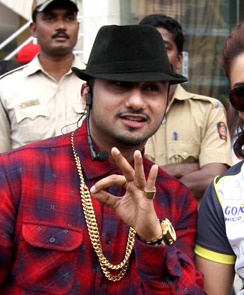 Raja Baath and Yo Yo Honey Singh - Chaska