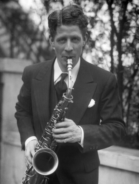 Rudy Vallée - The Whiffenpoof Song