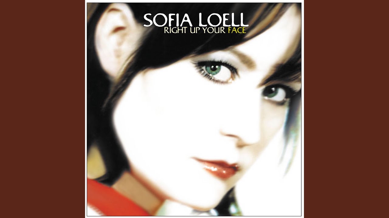 Sofia Loell - Come a Little Closer